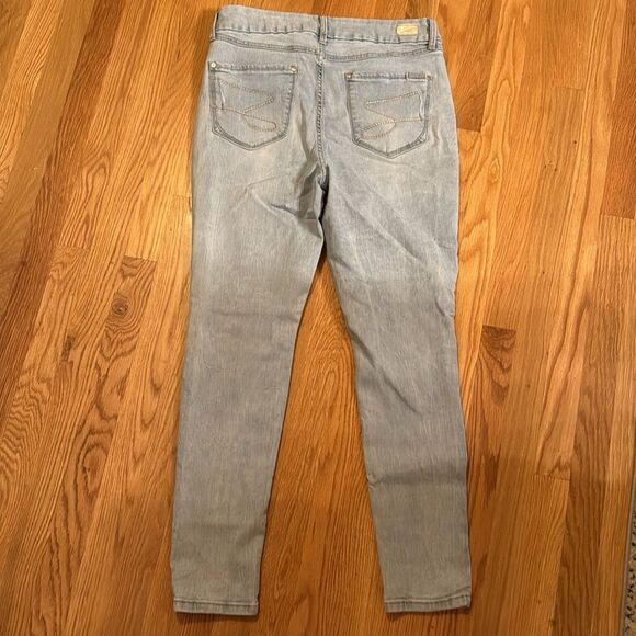 Seven7 size 14 distressed jeans - Picture 4 of 4